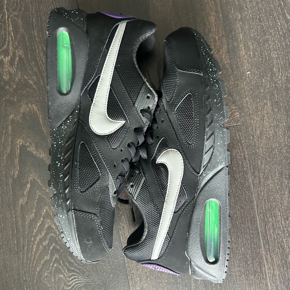 Nike Air Max IVO